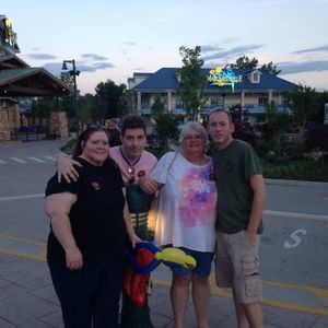 Meet your Posher, Toni